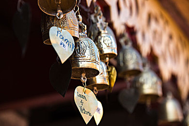 黄色软件18｜揭开暗流：共筑清朗网络防线-2