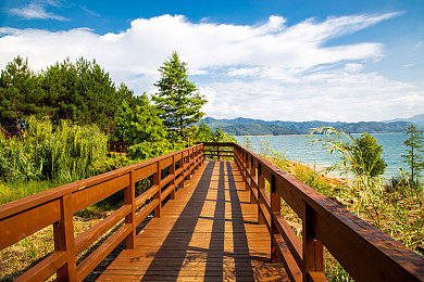 国产99久久九九精品的功能介绍|智能先锋,"99久久九九精品"引领生活新风尚-2