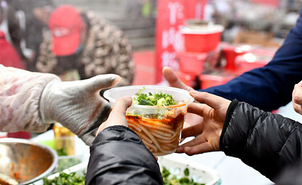 99黄色视频｜网络风暴：“99黄色视频”事件拷问道德与法律边界-3