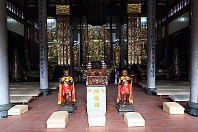 李梓熙与香港摄影师合作内容解读｜视觉跨界之旅：李梓熙与香港摄影师的视觉盛宴-1