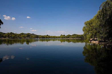 云缨被扒开腿坐做 同人游戏｜网络热议：同人游戏“云缨被扒开腿坐做”引发版权与道德双重思考-4