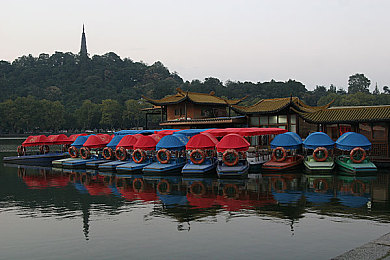 杨玉环丰满奶头一级A片｜探寻杨玉环丰满之美：唐代盛世下的艺术再现与历史文化内涵-1