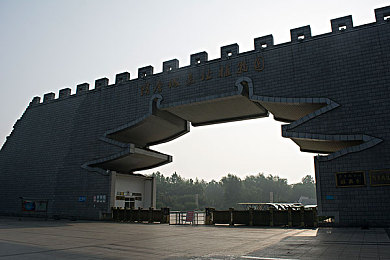 两个熟女富婆做SPA｜都市心灵SPA，富婆生活新境界-1