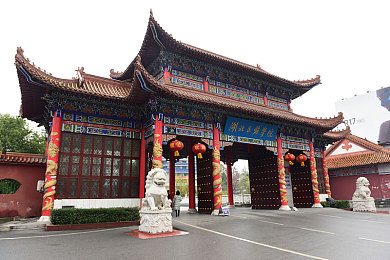 1069GAy台湾男男｜台湾“1069GAy”组合挑战性别界限，勇敢探索性别认同，引发社会关注与讨论-4