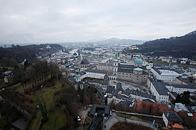 啄木鸟女超人满天星法版内容｜漫舞巴黎，满天星光：中国原创漫画绽放国际舞台-1