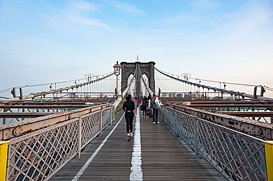 伊人|都市伊人:坚韧之美,诠释现代女性的力量与魅力-1