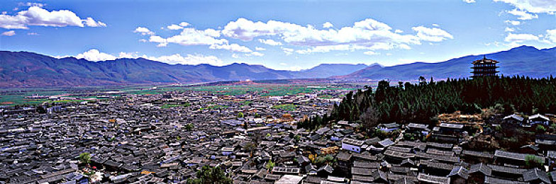 99热1|“爱心汇聚,99热1点燃贫困地区教育希望之光”-3