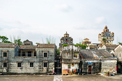 免费E站看大片真人直播｜免费E站走红：免费大片与真人直播，娱乐新风尚引发行业关注-3