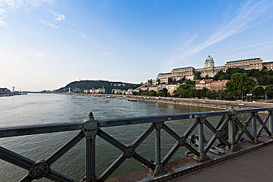 羞羞的网站｜““羞羞网站”被查：网络监管与道德底线再引热议，共同守护清朗网络空间”-2