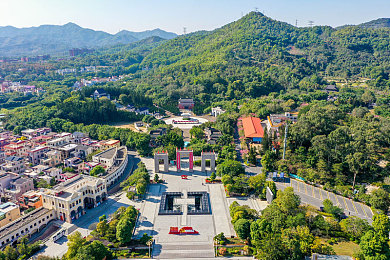 美人鱼直播｜创意美人鱼直播吸引年轻人关注环保行动-2