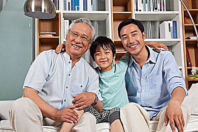 欧日韩精品｜时尚潮流新风向：欧日韩精品引领尖端消费潮流-2