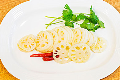 俄罗斯skixixwaskino|探寻SKIXIXWASKINO:俄罗斯神秘影院的文化之旅-3