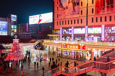 www黄色com｜网络净化者：清除“www黄色com”的正义之旅-4