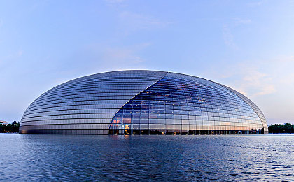 18岁黄色软件｜“百万下载量‘18岁黄色软件’曝光，青少年网络安全警钟再响，严打网络违法犯罪行为！-2