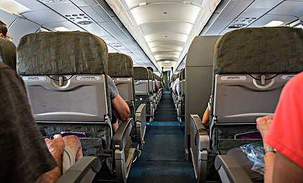 总裁被下属扒了内裤玩j｜职场风波：总裁羞辱记，伦理重建之路-1