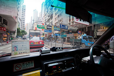 好 色 先 生丅V｜网络红人秘境：好色先生丅V的幽默人生之旅