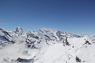 ysl水蜜桃86入口|YSL水蜜桃86香水:引领时尚潮流的甜蜜新宠,成为社交媒体热议焦点-3