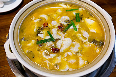 女生脱衣服软件｜时尚互动新天地，解锁搭配乐趣之旅-3