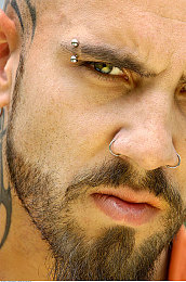 美女脱内衣软件｜““美女脱内衣”软件引热议：揭秘低俗营销背后，共筑清朗网络环境”-3