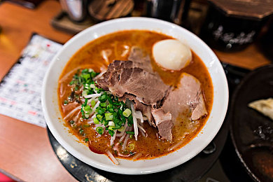 按摩店里被强高潮H|按摩陷阱频发,揭秘按摩店被强高潮H现象,教你如何防范与维权-1