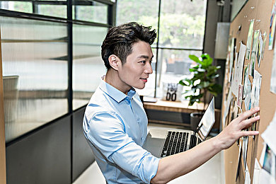 夜色APP直播｜夜色直播盛宴：畅游游戏世界，沉浸式体验助你轻松上分-1