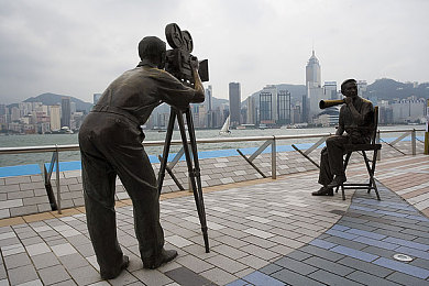 4月电子厂全景沟厕｜自然融合，智能守护：4月电子厂全景沟厕，刷新如厕新体验-2