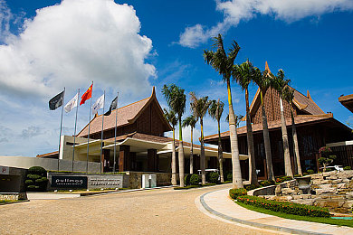 老师撕开内衣 奶头给学生吃｜惊悚揭秘：教育狂潮，师生危机大揭秘-2