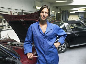 九九热这里有精品｜精品消费热潮涌动，消费者追求独特体验-3