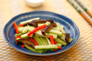 qqlive十年沉淀只做经典MBA|十年匠心筑梦,QQLive经典MBA课堂赋能未来职场精英-2