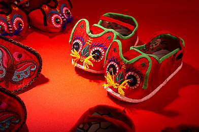 无人区一码二码三码网址｜解谜探险之旅：揭秘无人区三码秘境，开启奇幻游戏寻宝之旅-5