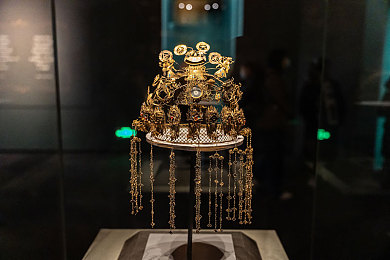 国产精品秘 入口传媒小说｜融合古今，创新绽放：国产精品小说引领文化新风尚-4