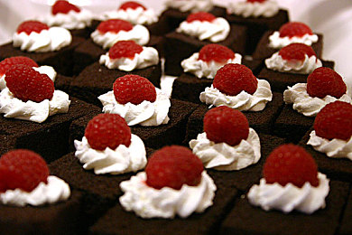 两男生互摸jiji秘 网站|揭秘“两男生互摸jiji秘”:匿名论坛变身多元社交平台,网友需警惕争议内容-4