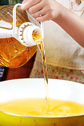 性少妇mdms乱毛hdfilm｜穿越神秘虚拟界，少妇探险记：资源争霸之旅-4