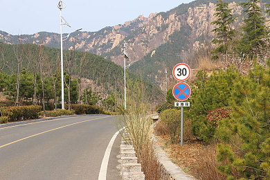 另类老妇奶性BBWBBwBBw｜奇幻奶力老妇，解谜探险奇遇记