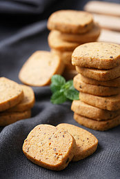 黄色直播软件下载|我国警方重拳打击“黄色直播软件下载”犯罪团伙,净化网络环境-3