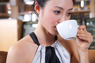 中文国产AV｜探寻新兴文化现象背后的多元挑战与机遇-2