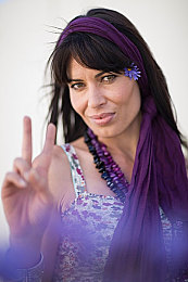 JUⅰaAnn爆乳大屁股｜“网红身材争议：JUⅰaAnn爆乳大屁股引发审美观念与社会价值观双重挑战”-2