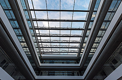 欧美一二区|“欧美一二区:揭秘全球商业黄金地带,揭秘企业布局新战略支点”-5