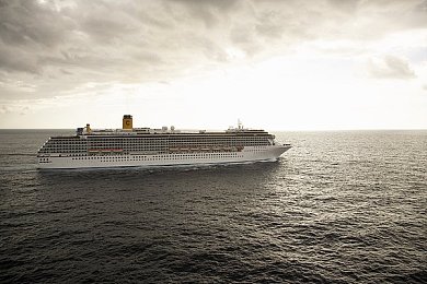 JuliaAnn熟妇大黑炮大战|JuliaAnn熟妇大黑炮攻略:揭秘战局制胜技巧与团队协作精髓-2