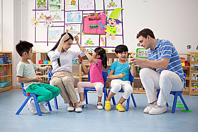 真人裸交动态图吃奶|真实互动,情感交融的视觉盛宴-2