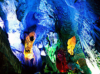 体育生被脱裤摸J调教｜高校体育生遭教练不当行为引发广泛关注-4