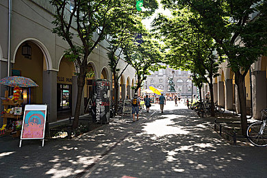 one77app致敬韩寒特色｜One77app致敬韩寒：文学与游戏新体验，重温经典之作-3