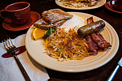 揉我胸 啊 嗯～出水了古代h｜文明守护者：网络暴力终结者-1