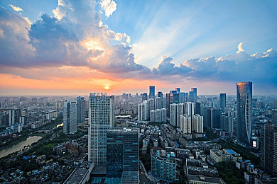 色综合综合色｜创新驱动，多彩融合：构建未来色彩产业新蓝图-2