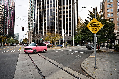 [bbbs]云缨巡街[中国翻译]｜明星云缨街头巡访：关注民生环保，新片宣传引期待