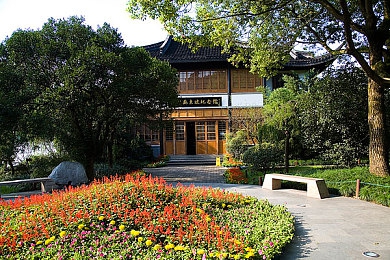 一区二区三区黄色｜某城市三区黄色预警：空气质量恶化、洪涝灾害、地质灾害风险叠加，应对措施紧急启动-2