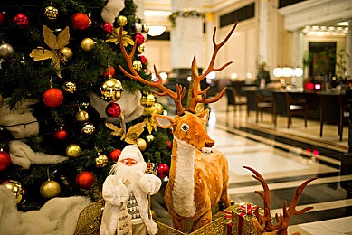 人妻被行长又粗又壮又|银行行长涉嫌性侵人妻事件引发社会关注,道德拷问金融行业-4