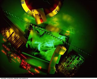 黄色软件免费看|揭露“免费陷阱”:网络色情软件风波引发全民关注-3