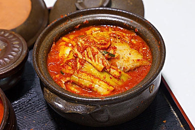 军花警花校花同床三飞｜军花警花校花互动盛宴，视觉体验新篇章-3