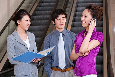 爽 躁多水 快 深点A片软件|网络迷雾中的警示:揭秘“爽躁多水”软件风波-2